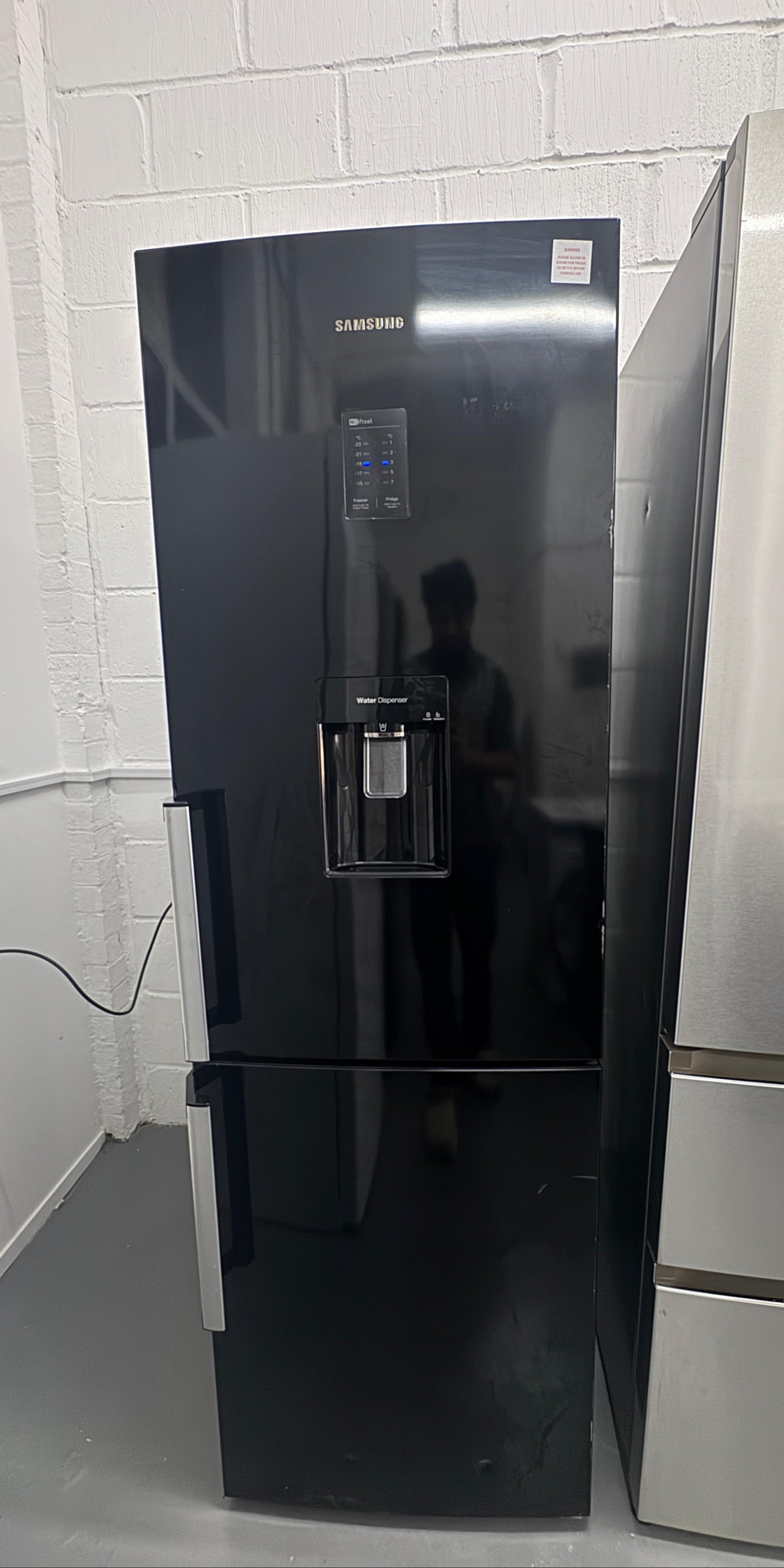 Refurbished Samsung 70/30 Fridge Freezer with Chilled Water Dispenser |  RB31FDJNDBC