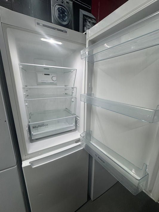 Refurbished Bosch 50/50 Frost-Free Fridge Freezer β KGN34NW3AG/04