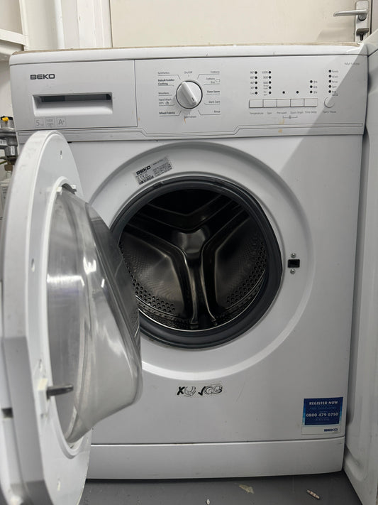 Refurbished Beko 5 kg Washing Machine β WM5102W