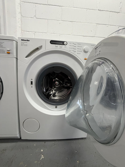 Refurbished Miele Novotronic W1514 6 kg 1400 rpm Washing Machine