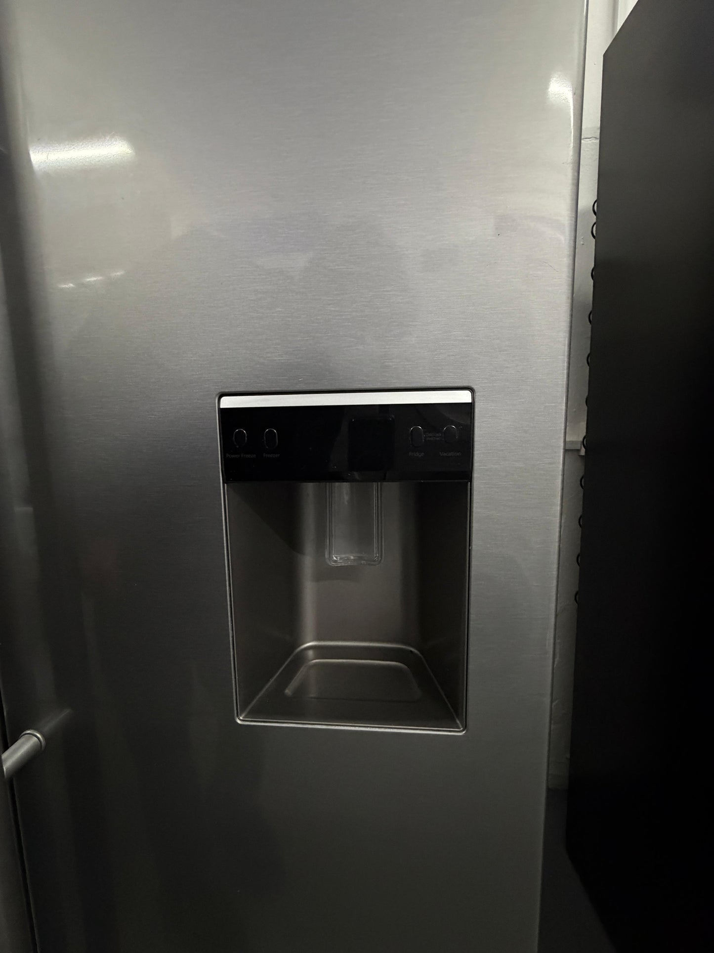 Refurbished Samsung RSA1RTMG 517 L American-Style Side-by-Side Fridge-Freezer