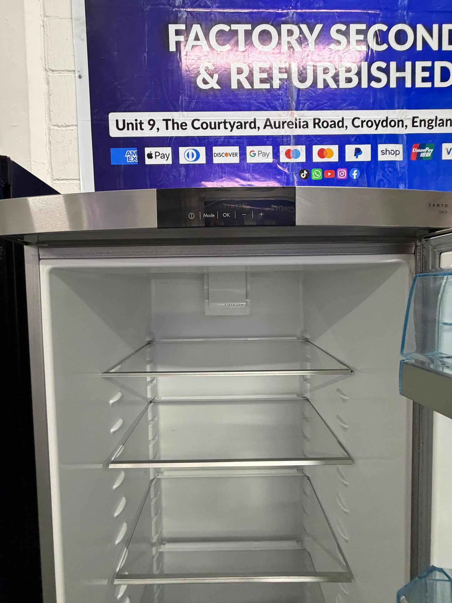 Refurbished AEG S74010KDWO 395 L Freestanding Larder Fridge