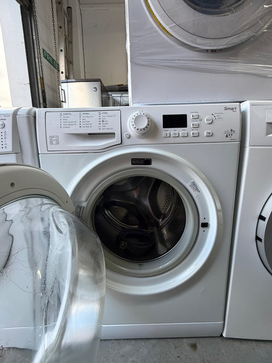 Refurbished Hotpoint WMFUG942 9kg Washing Machine