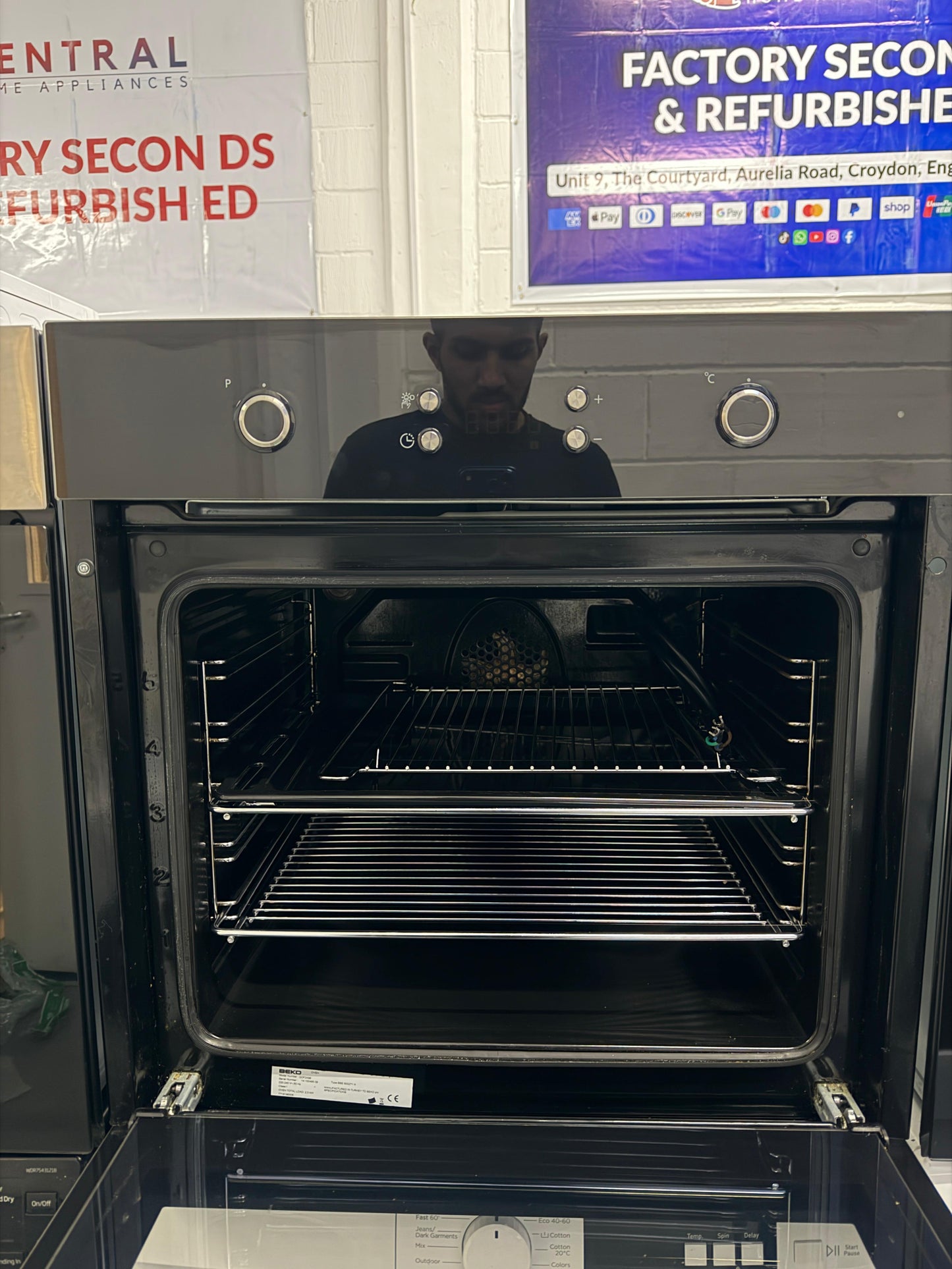 Refurbished Beko QOF243B 60cm Built-In Electric Oven – Black