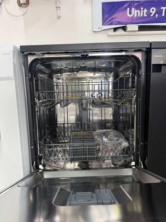 Hisense HS622E90BUK 60cm Freestanding Dishwasher - Black - Unused Grade A