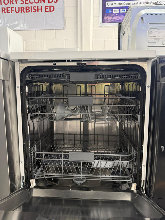 Hisense HS673C60WUK 60cm Freestanding Dishwasher - White - Unused Grade A