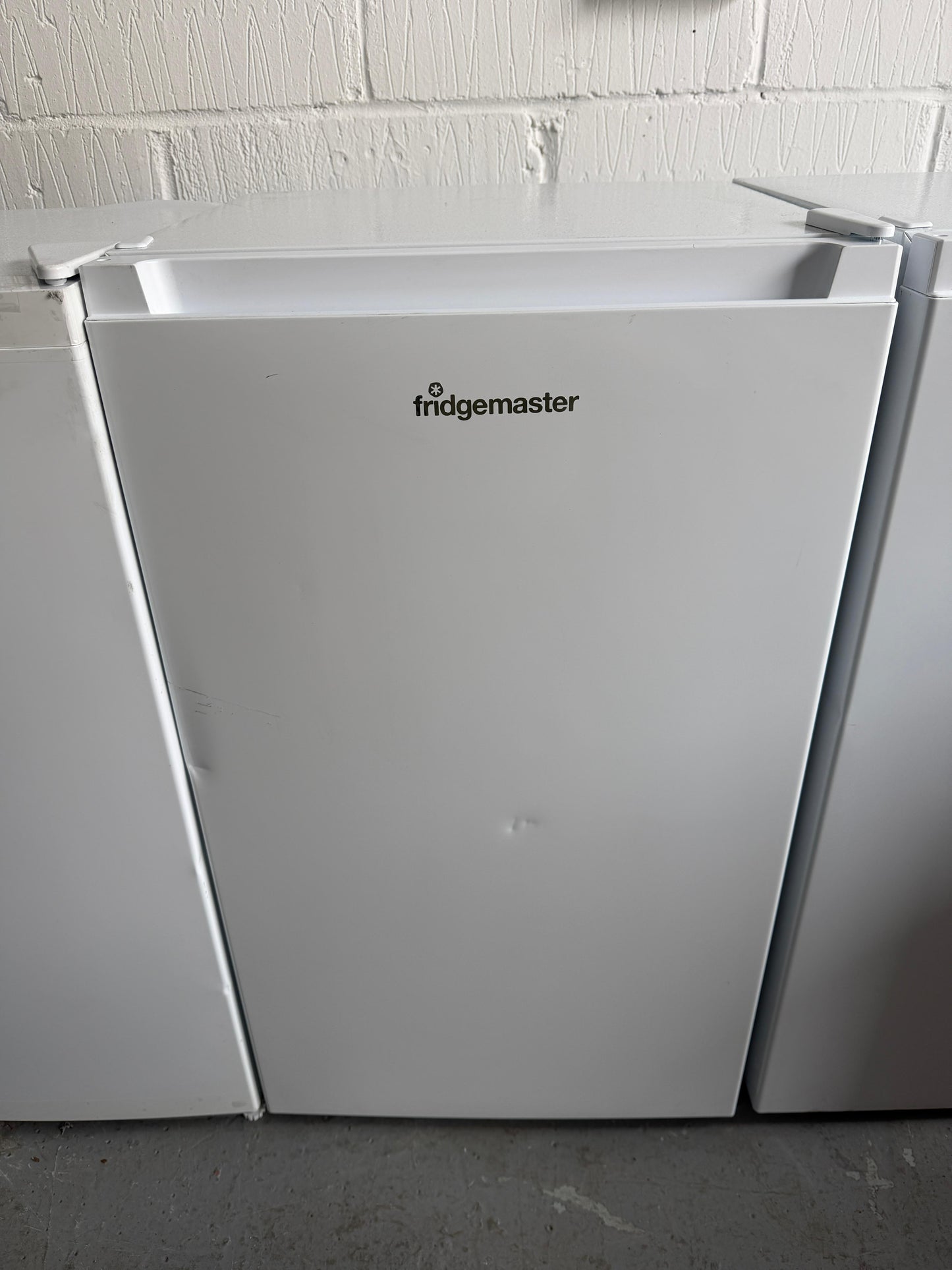 Fridgemaster MUZ4860E 61L Under Counter Freezer - White - Unused Grade A