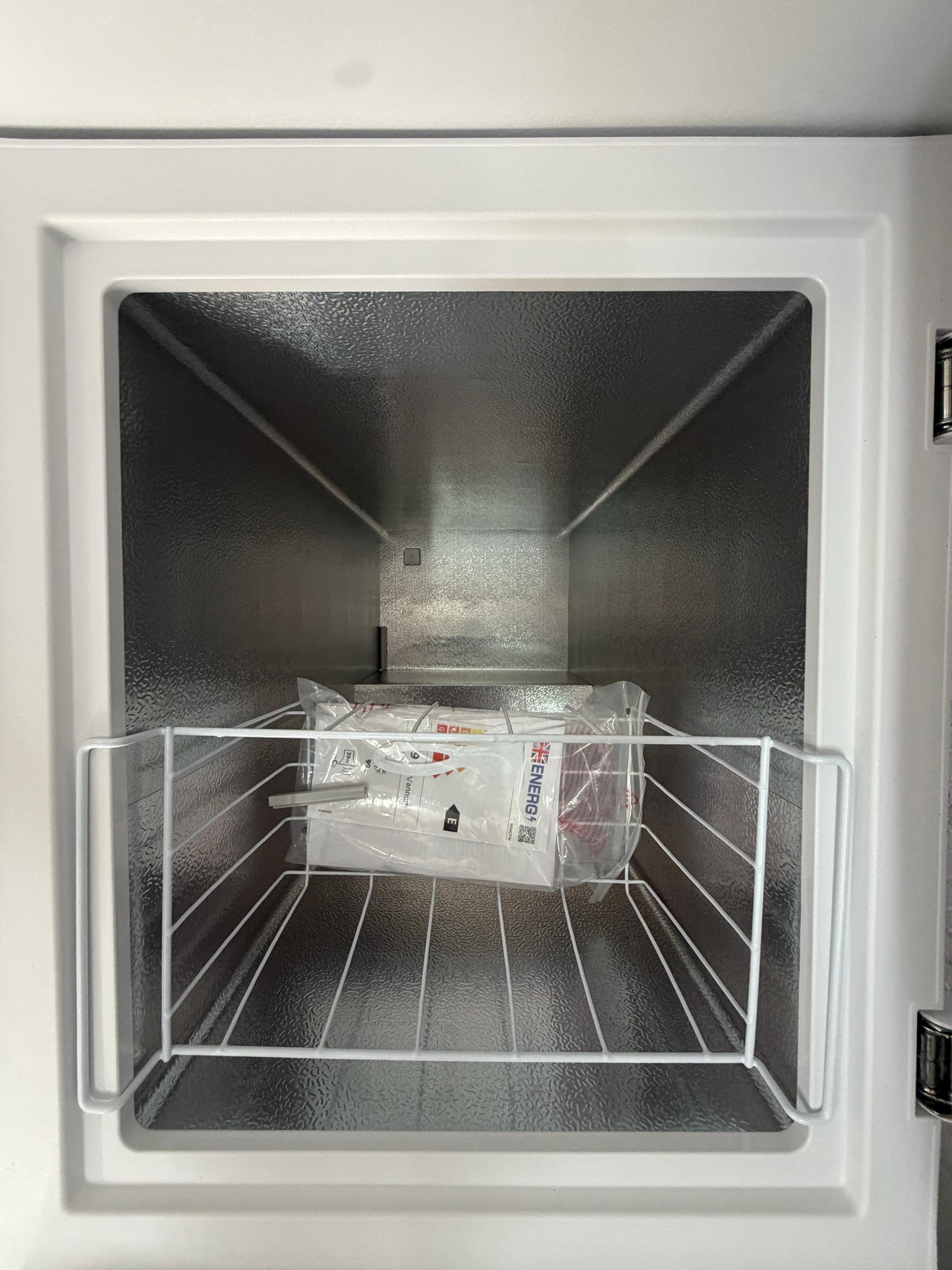 Willow W99CFW 99L Chest Freezer - White - Unused Grade B