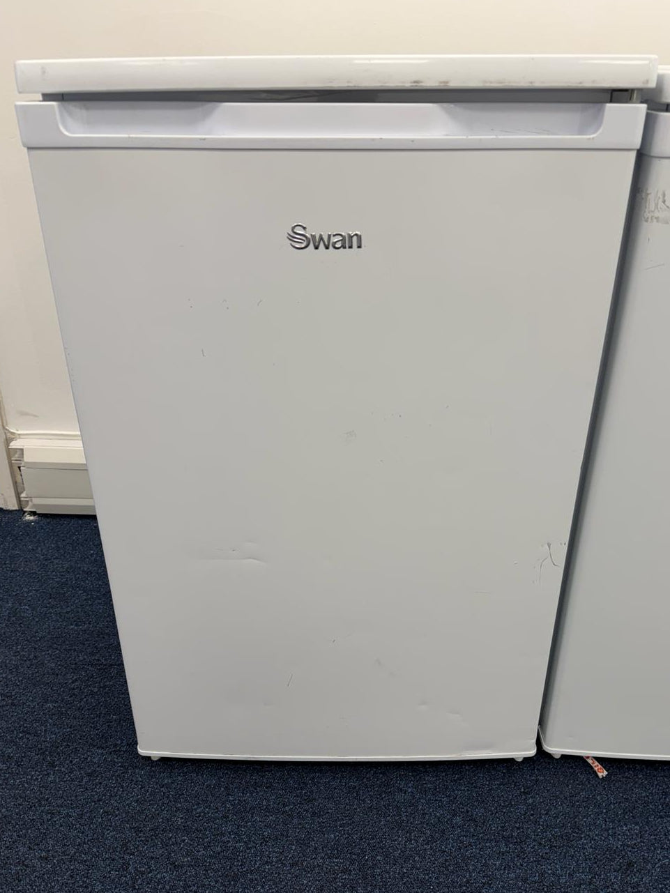 Swan SR156140W 88 Litre Under Counter Larder Fridge - White - Unused Unit - Grade A