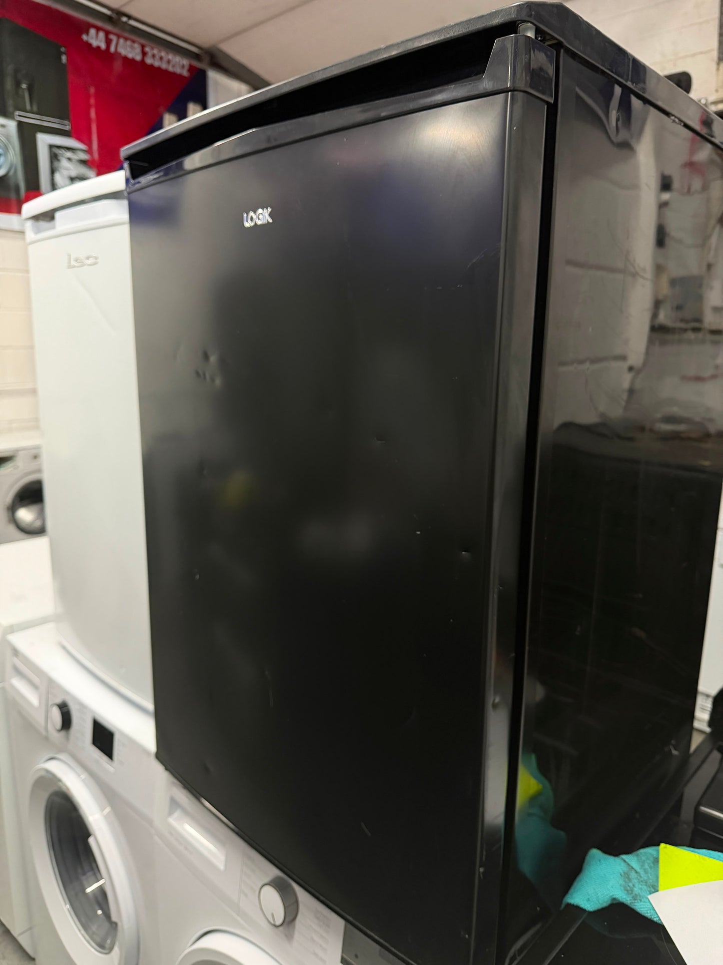 Refurbished Logik LUL55B23 Undercounter Fridge - Black 131 Litre