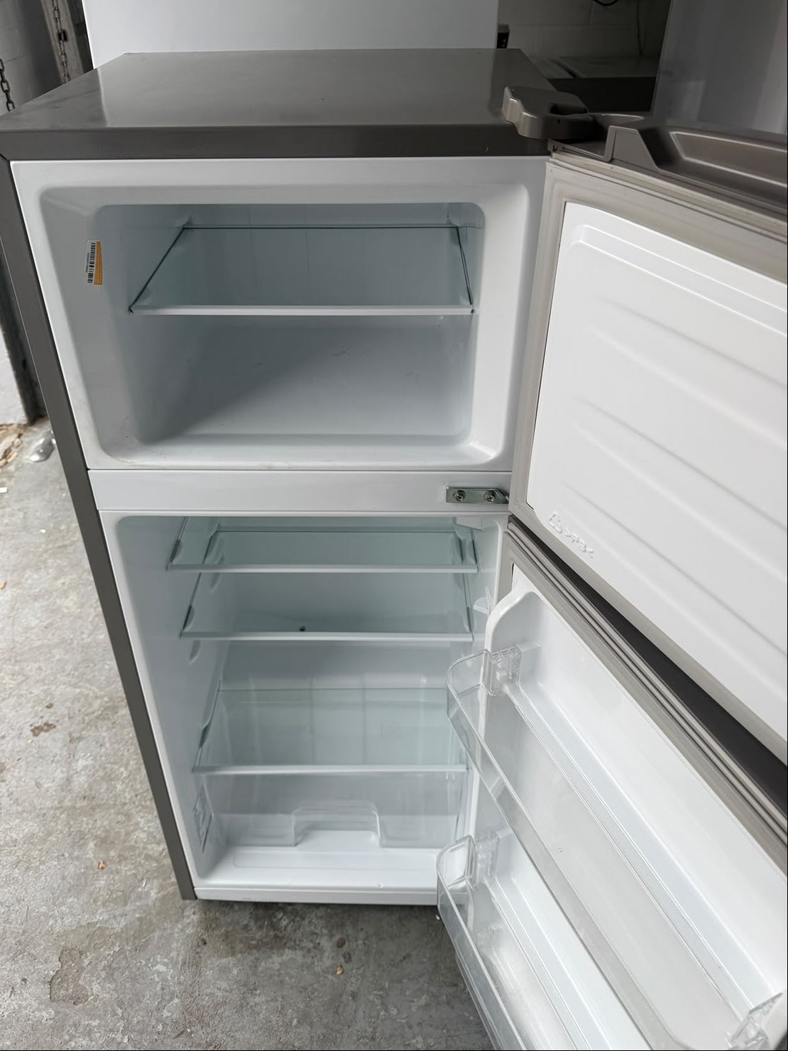 Refurbished Fridgemaster MTM48120FS 120L 80/20 Fridge Freezer - Silver