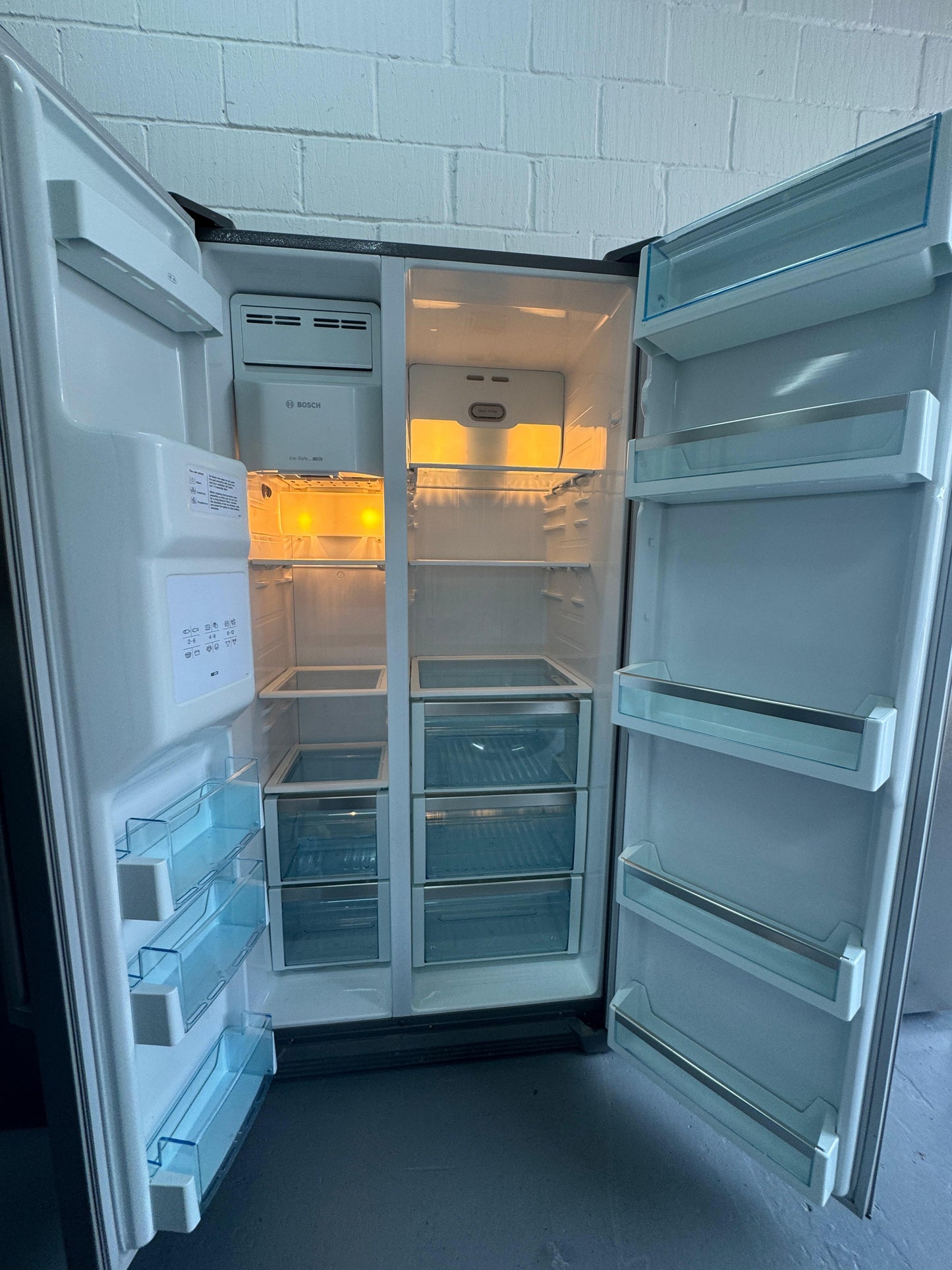 Refurbished Bosch American Style Fridge Freezer – 504L Stainless Steel | KAN58A40GB/07