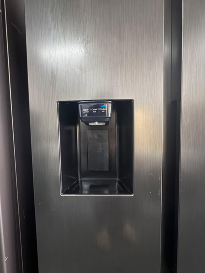 Refurbished Samsung American Style Fridge Freezer – 617L Black | RS68N8330B1