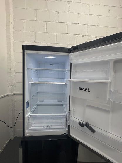 Refurbished Samsung 70/30 Fridge Freezer with Chilled Water Dispenser |  RB31FDJND﻿BC
