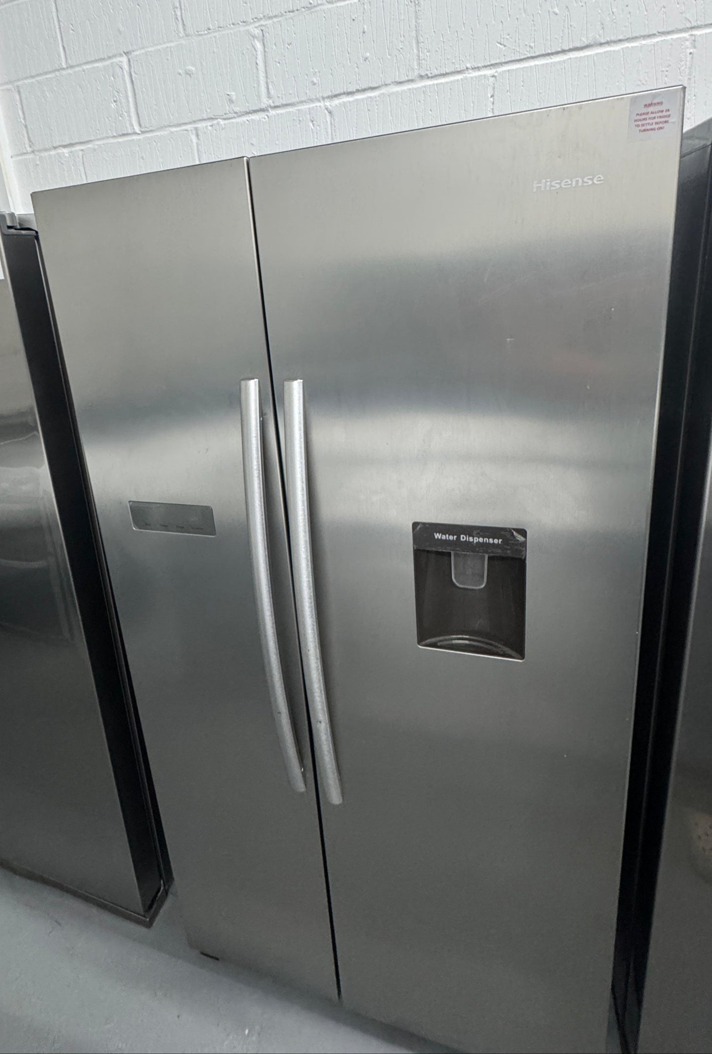 Refurbished Hisense 562L PureFlat American Style Fridge Freezer | RS741N4WC11