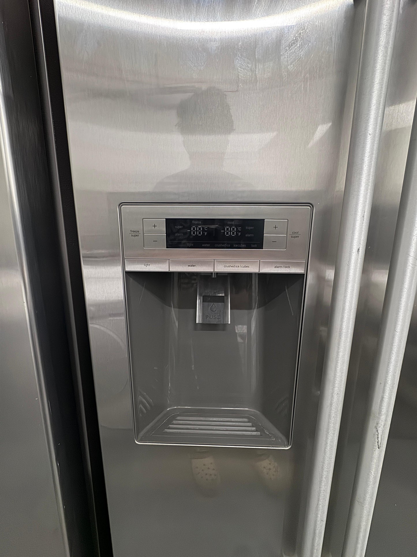 Refurbished Siemens American Style Fridge Freezer – 523L Stainless Steel | KA90IVI20G