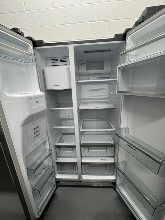 Refurbished Siemens American Style Fridge Freezer – 523L Stainless Steel | KA90IVI20G