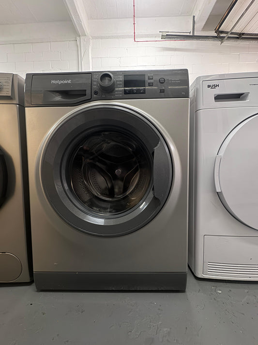 Refurbished Hotpoint 9kg Washing Machine – Graphite | NSWR944C