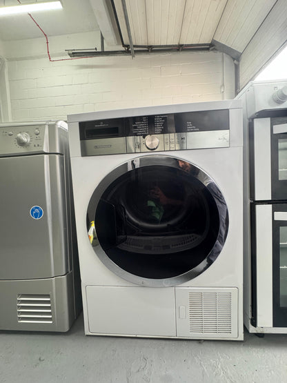 Refurbished Grundig 8kg Heat Pump Tumble Dryer – White | GTN38250HGCW