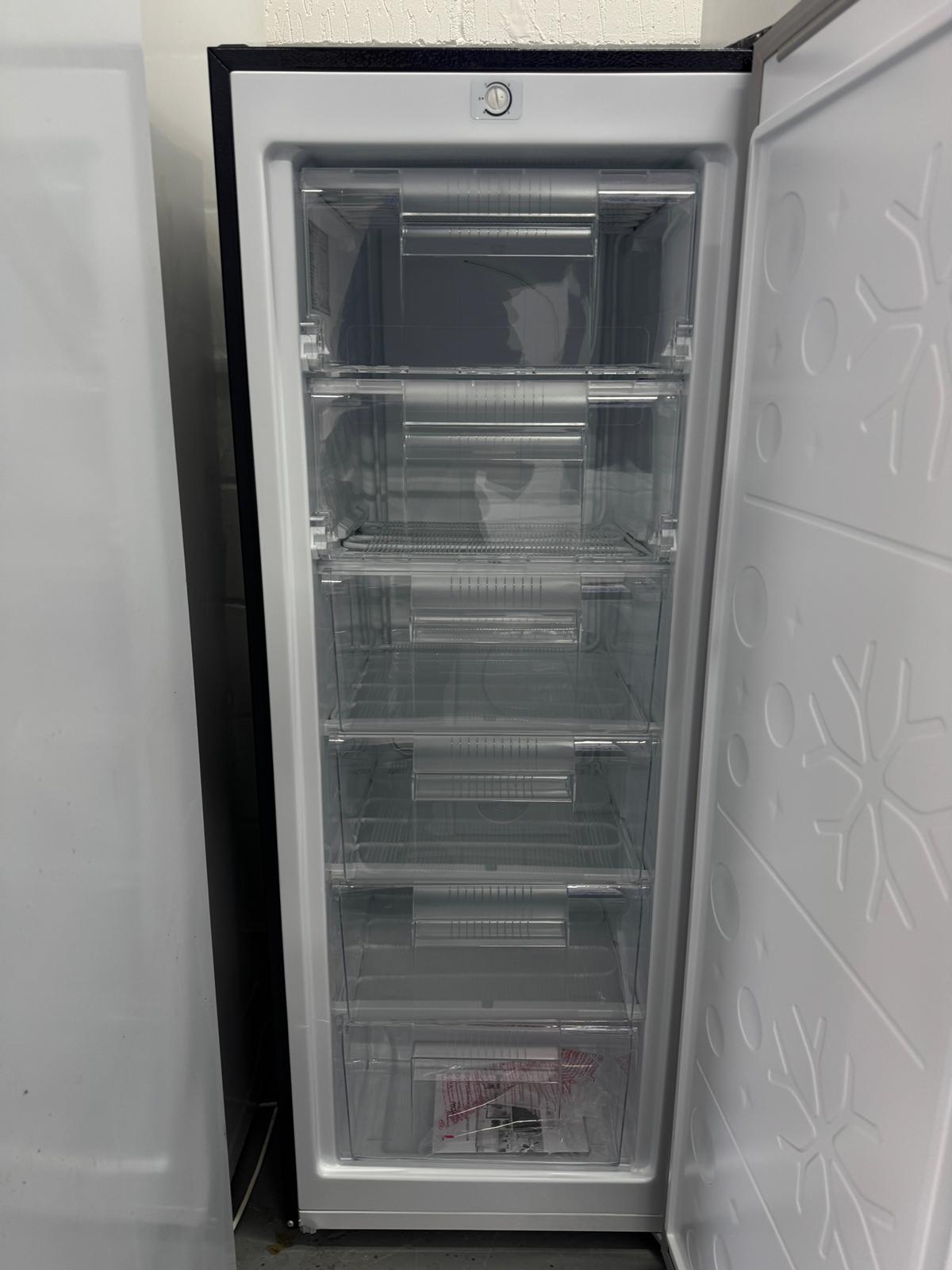 Willow 177 L Tall Freezer – Factory Seconds | WTF55B