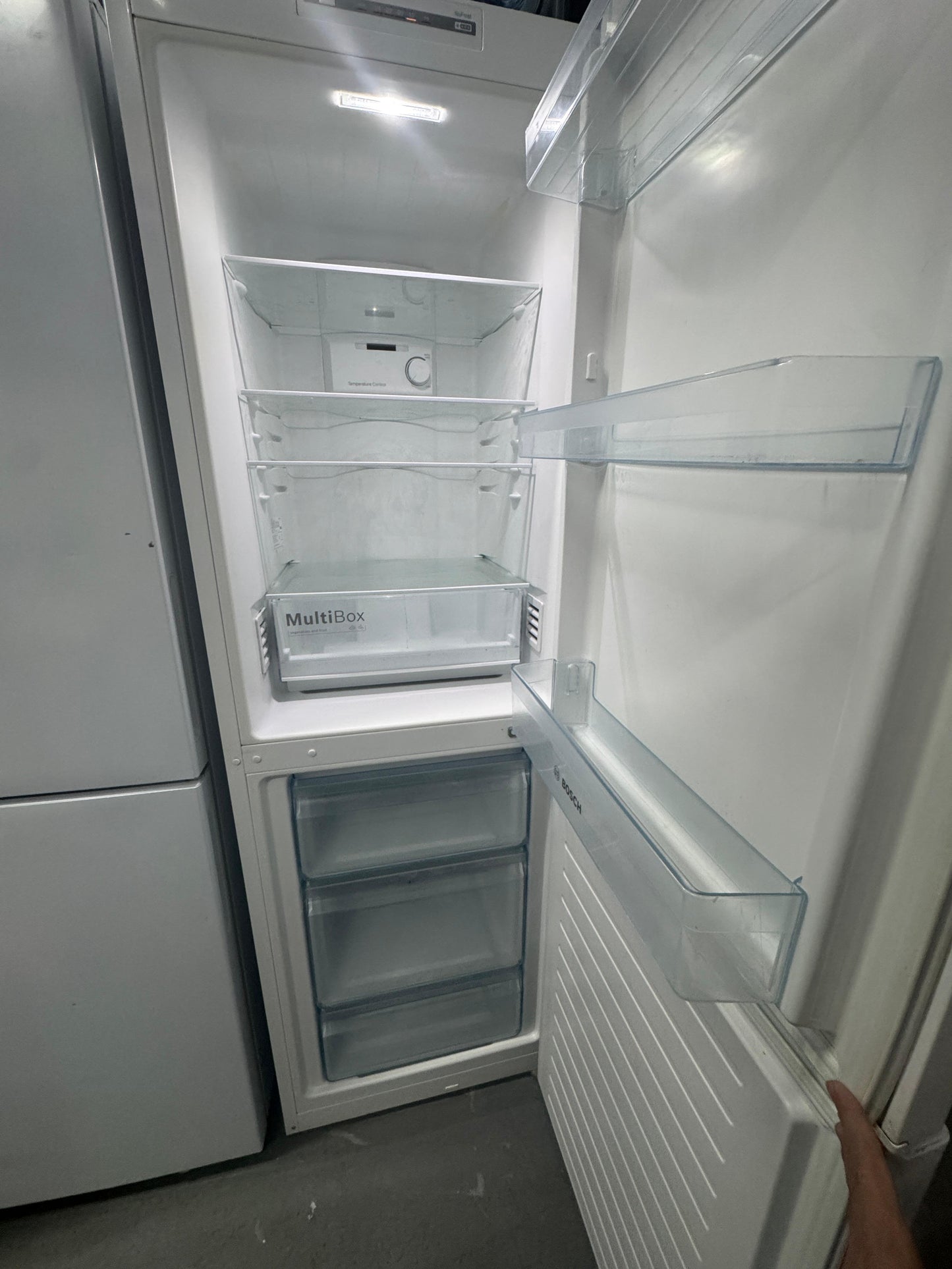 Refurbished Bosch 50/50 Frost-Free Fridge Freezer – KGN34NW3AG/04