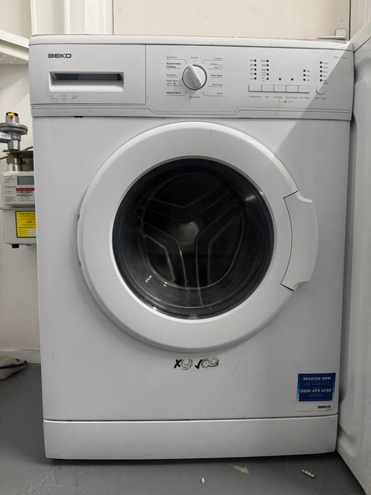Refurbished Beko 5 kg Washing Machine – WM5102W