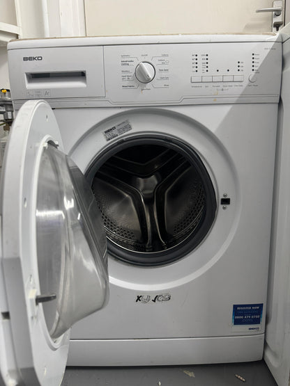 Refurbished Beko 5 kg Washing Machine – WM5102W