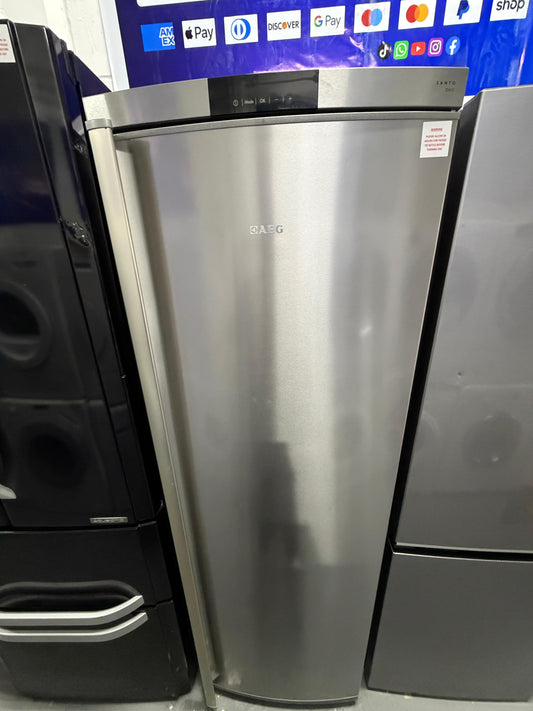 Refurbished AEG S74010KDWO 395 L Freestanding Larder Fridge