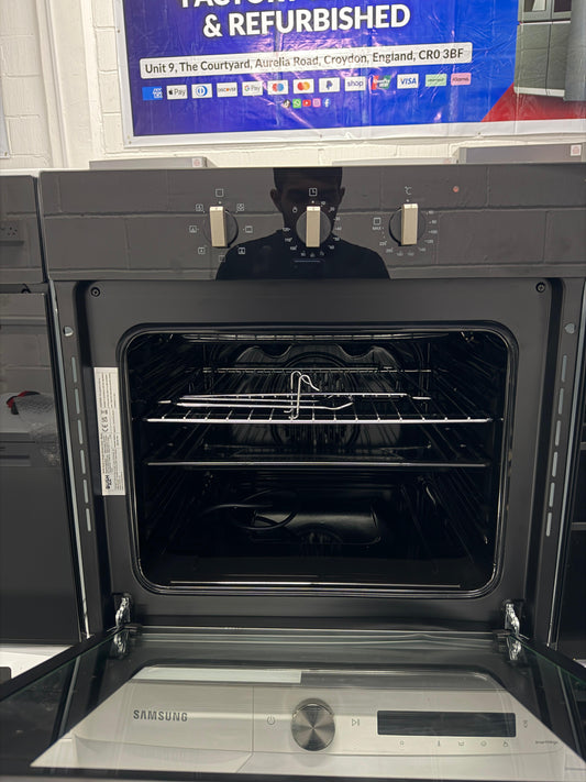Refurbished Bush BIBFOSAX Built-In Single Electric Oven – Black