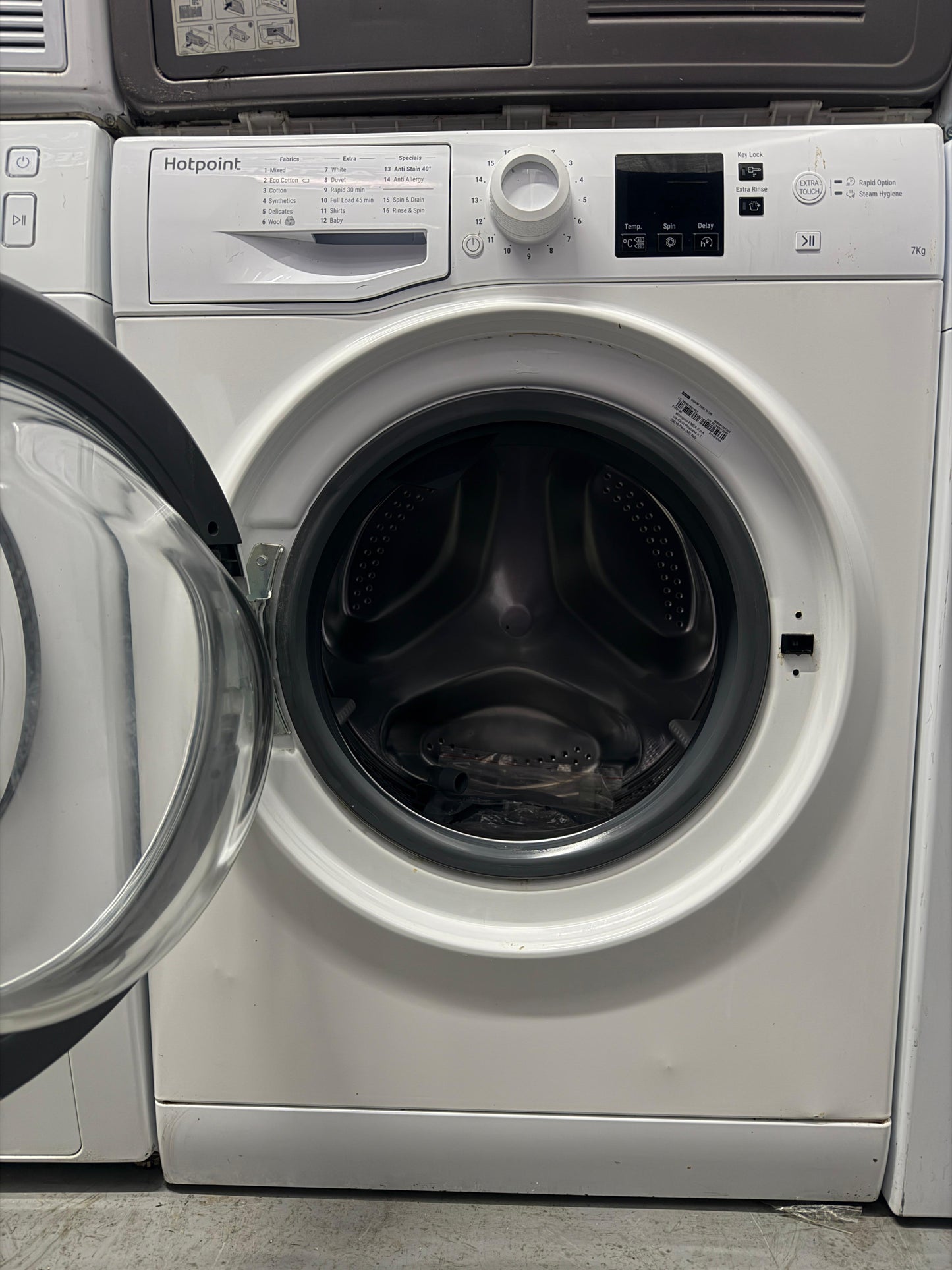 Refurbished Hotpoint NSWM743C 7kg 1400rpm Washing Machine – White