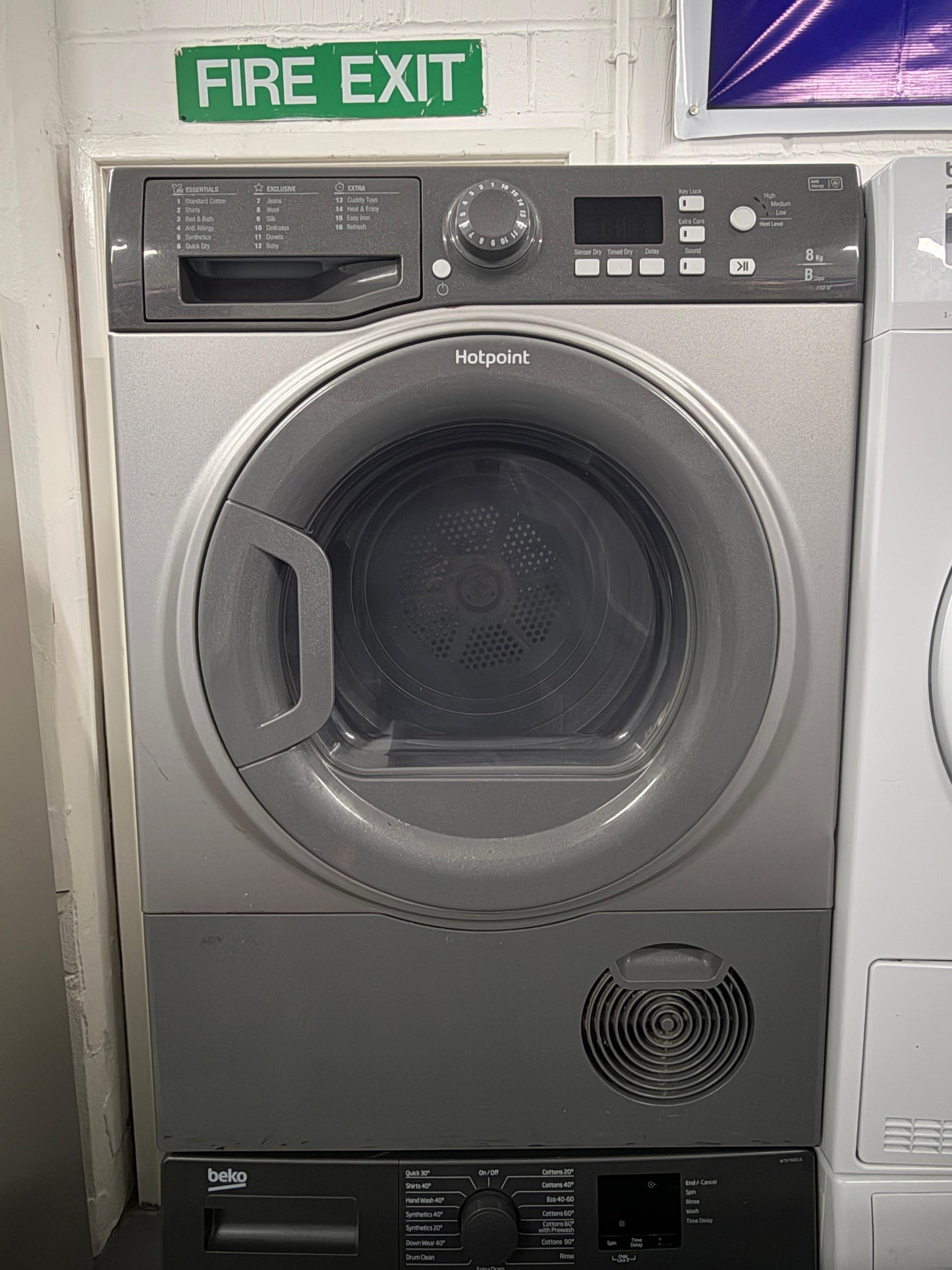 Refurbished Hotpoint FTCF87BGG 8 kg Condenser Tumble Dryer – Graphite