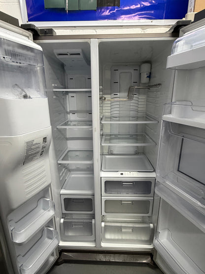 Refurbished Samsung 519L American Style Fridge Freezer - Plumbed RSH7ZNRS