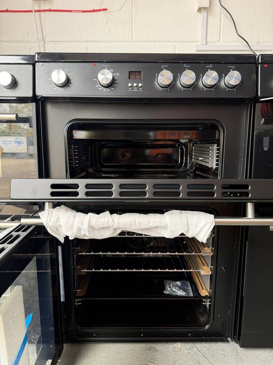 Hisense HDE3211BBUK 60cm Electric Cooker with Double Oven & Ceramic Hob - Black - Unused Grade A
