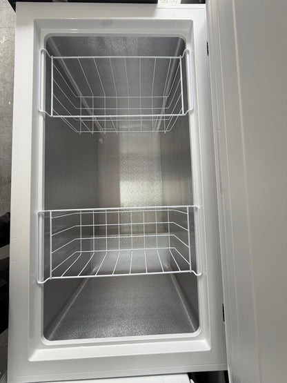 Fridgemaster MCF297E 297L Chest Freezer - White - Unused Grade A