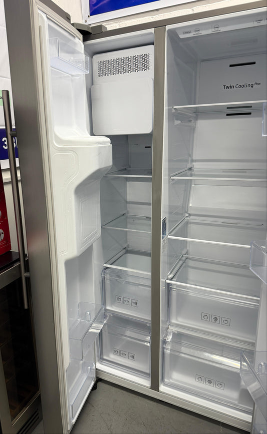 Refurbished Samsung RS67N821059 American Fridge Freezer with Water & Ice Dispenser - Stainless Steel