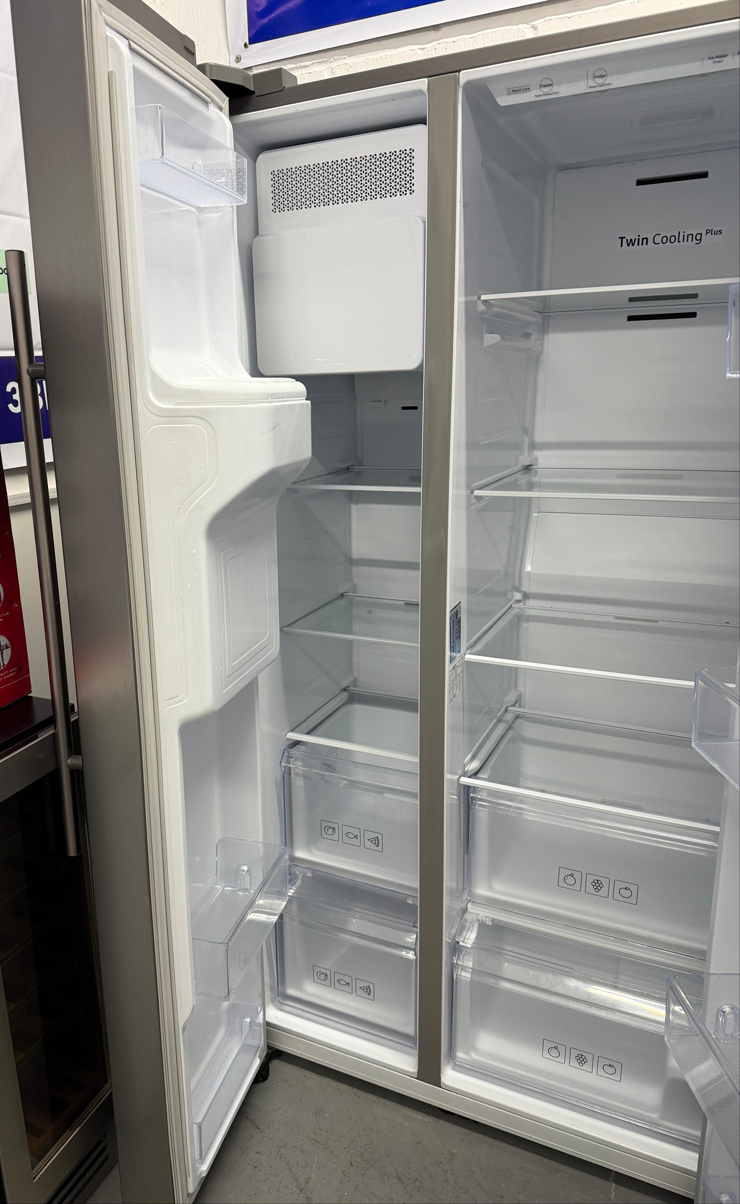 Refurbished Samsung RS67N8210S9 609 L American Fridge Freezer with Water & Ice Dispenser - Stainless Steel