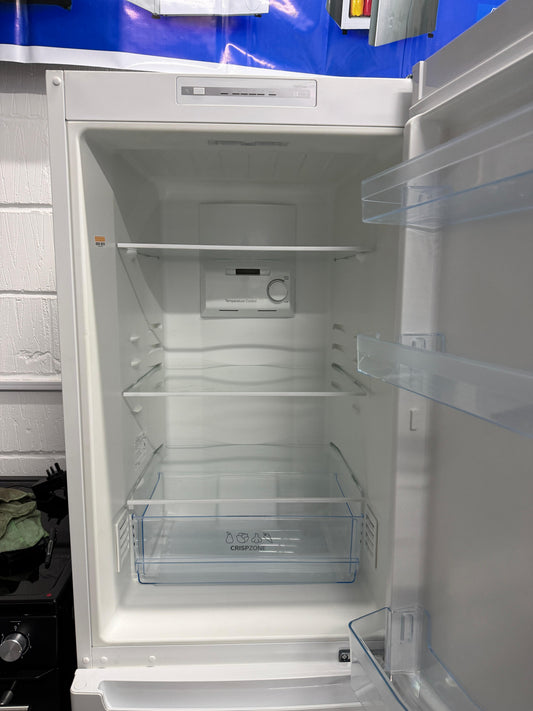 Refurbished Bosch KGN33NWEAG 60/40 Frost Free Fridge Freezer - White