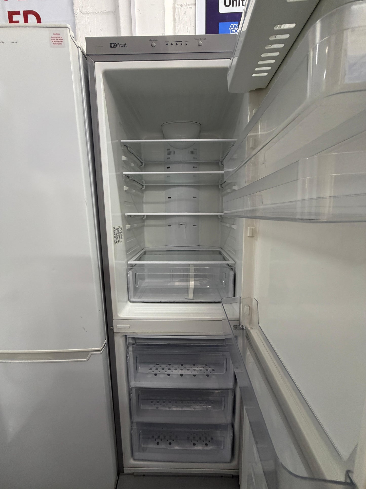 Refurbished Samsung RL38SBPS 60/40 Fridge Freezer - Silver