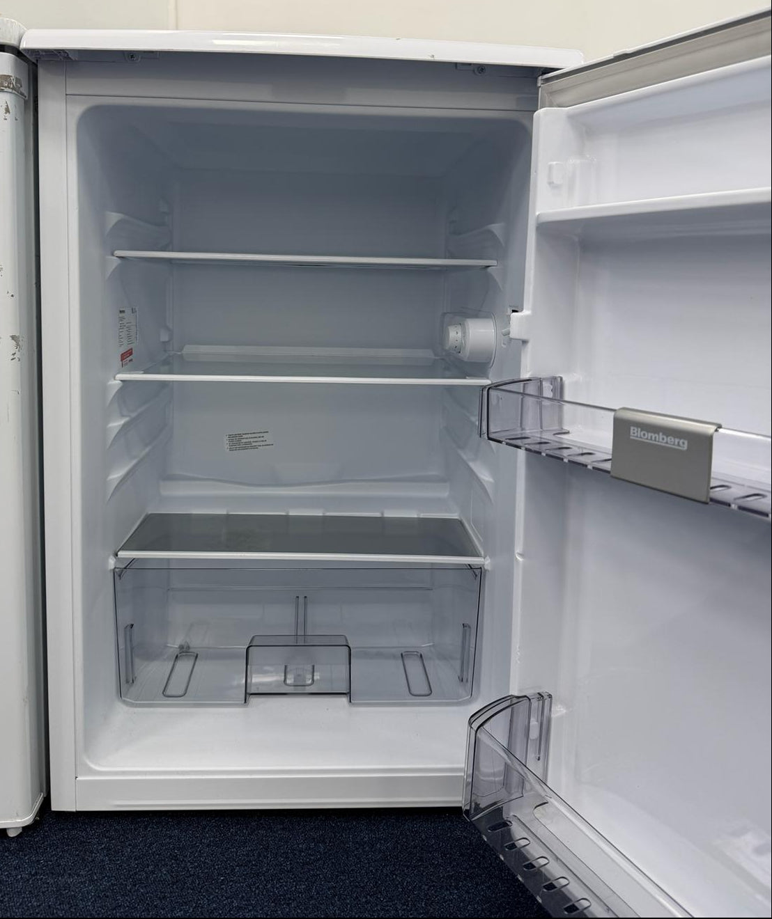 Blomberg SSM1554P 128 Litre Under Counter Larder Fridge - White - Unused Grade A