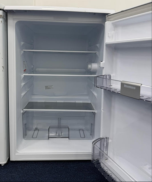 Blomberg SSM1554P 128 Litre Under Counter Larder Fridge - White - Unused Grade A