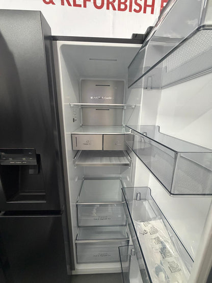 Hisense RS818N4TFE 632 L Frost Free American Fridge Freezer - Black Stainless Steel - Unused Grade A