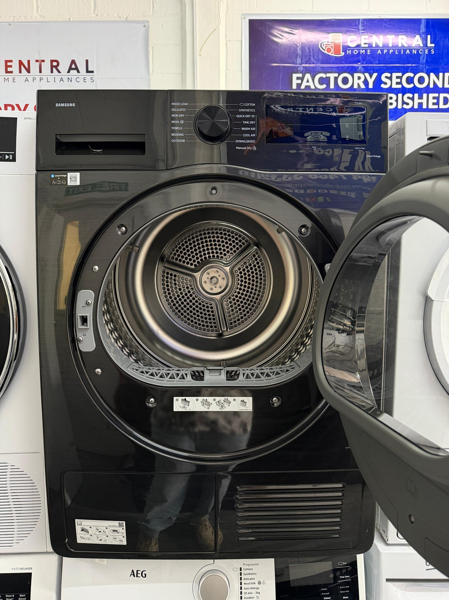 Refurbished Samsung DV80CGC0B0AE 8kg Heat Pump Tumble Dryer - Black