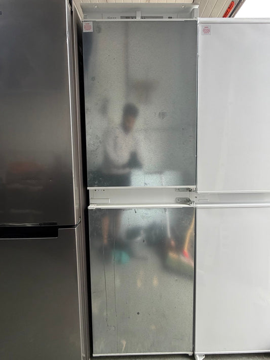 Refurbished Neff KI5852SF0G 261 Litre Integrated 50/50 Fridge Freezer - White