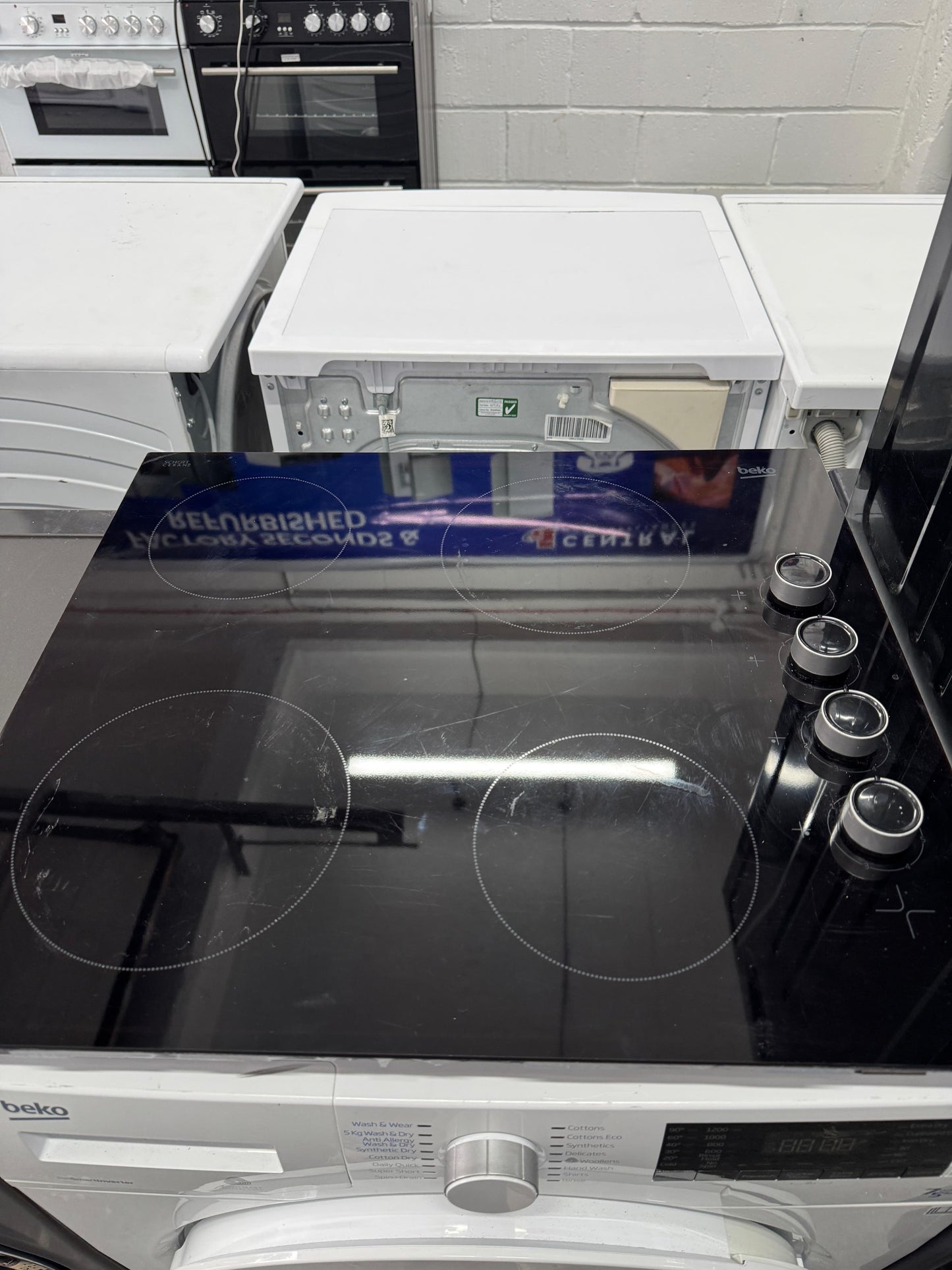 Refurbished Beko HCC64103 60cm Ceramic Hob - Black
