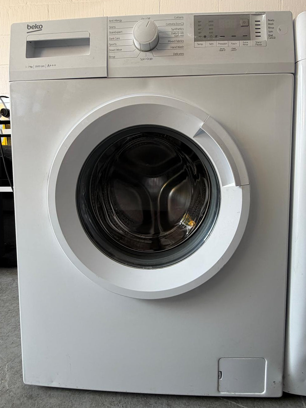 Refurbished Beko WTG761M1W 7Kg 1600RPM Washing Machine – White
