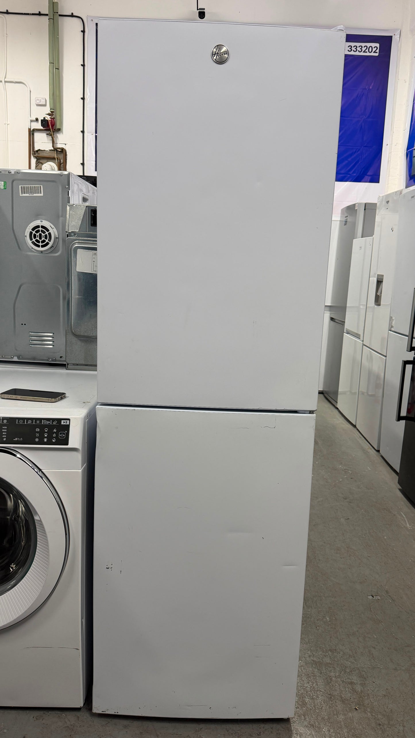 Refurbished Hoover HVCT3L517FWKR 252 L Fridge Freezer - White