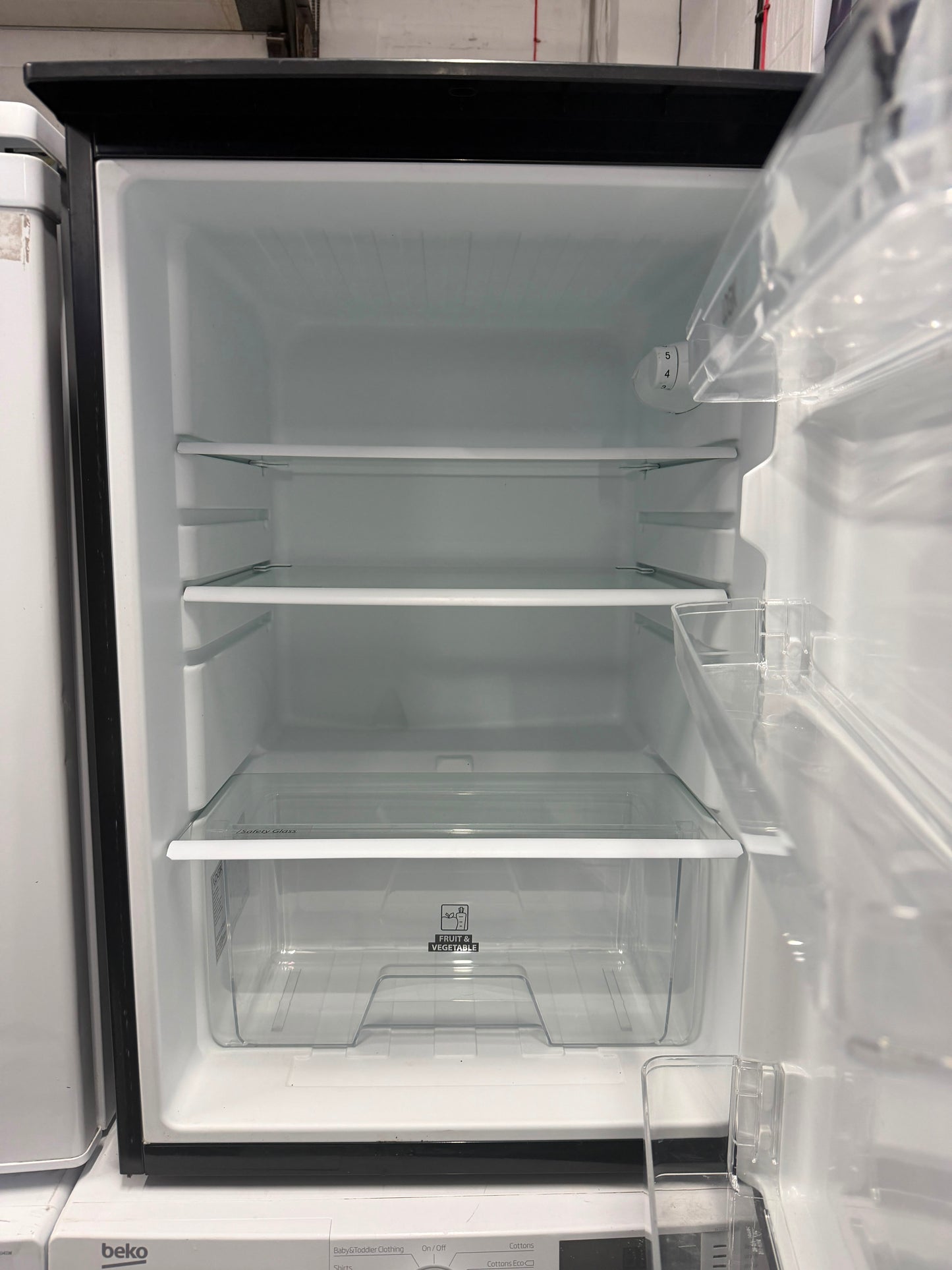 Refurbished Logik LUL55B23 Undercounter Fridge - Black 131 Litre
