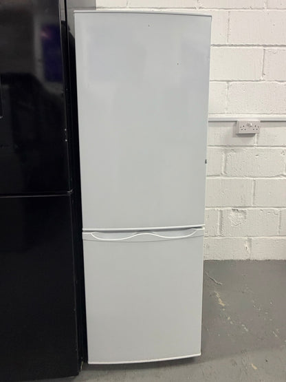 Refurbished Essentials C50BW16 175 L 60/40 Fridge Freezer - White