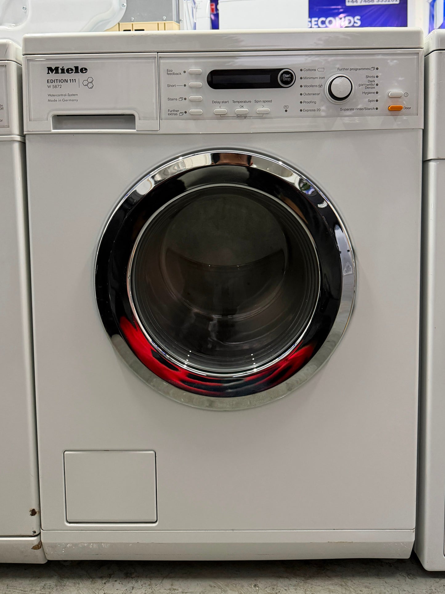 Refurbished Miele W5872 Edition 111 8kg 1600rpm Washing Machine - White