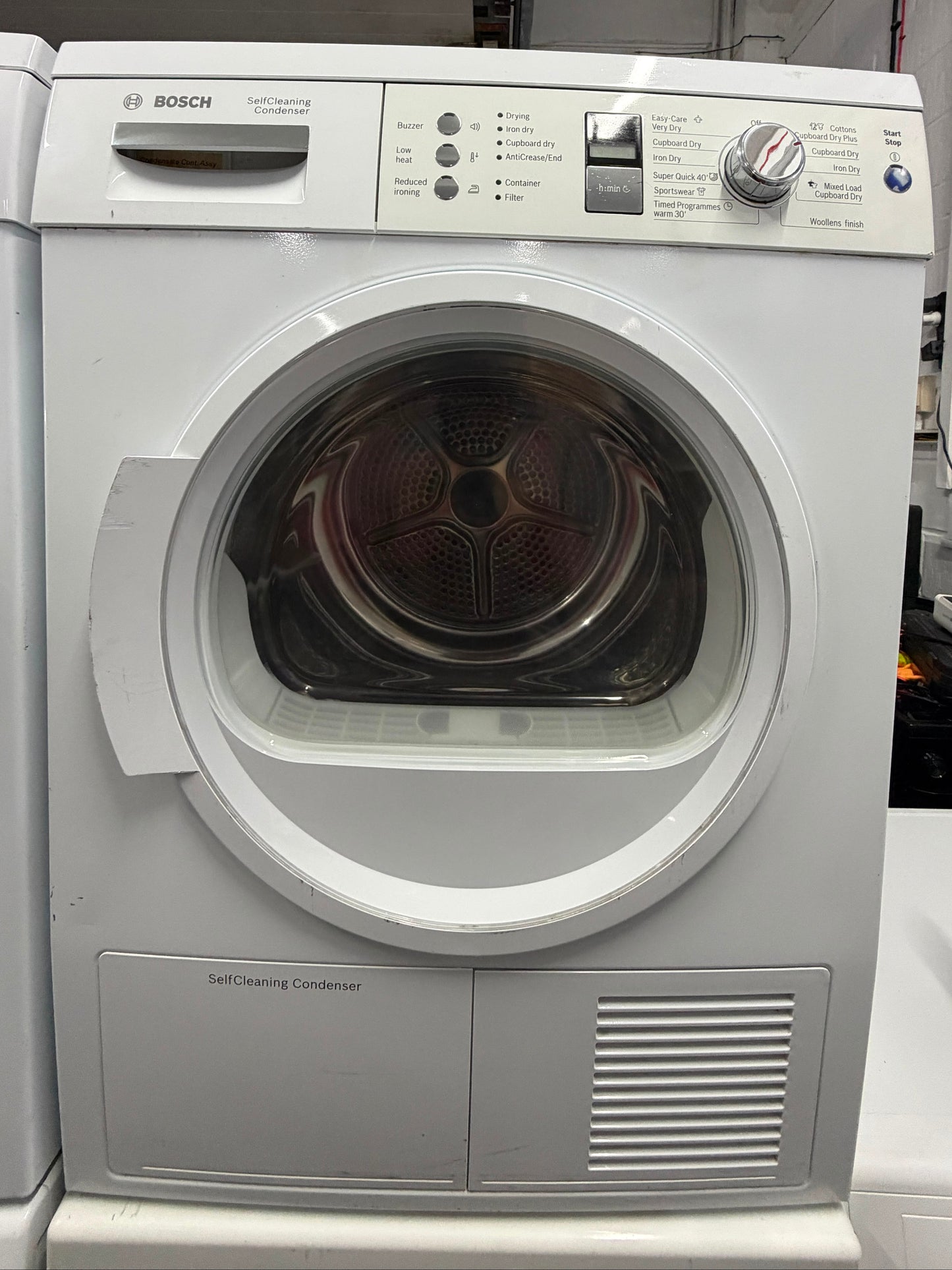 Refurbished Bosch WTW863S0GB Series 6 7kg Heat Pump Tumble Dryer - White